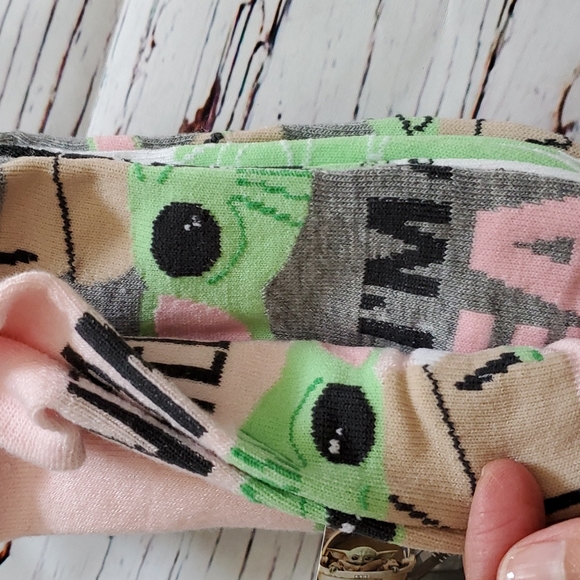 🆕️ STAR WARS YODA NO-SHOW SOCKS (5 PAIRS) - Picture 3 of 6